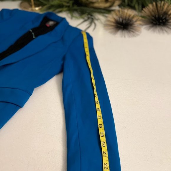 Vince Camuto Blue Blazer - Picture 6 of 6
